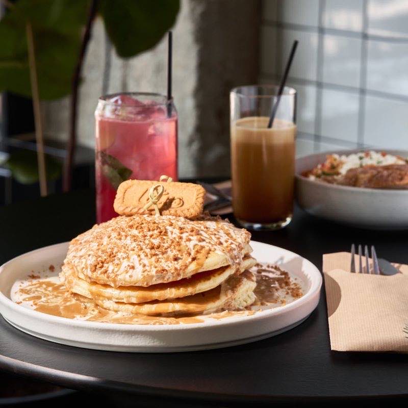 Pancakes με Biscoff και freddo espresso